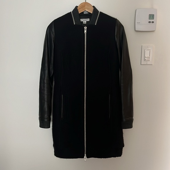 Lamarque Jackets & Blazers - LAMARQUE black bouclé wool and leather coat, size XS
